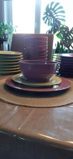 Tupperware melamine servies voor 8 personen – kleurrijk, Ophalen of Verzenden, Gebruikt, Bord(en)