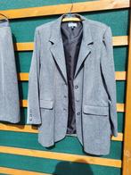 Licht grijs jasje met rok, Kleding | Dames, Jasjes, Kostuums en Pakken, Ophalen, Maat 46/48 (XL) of groter, Zo goed als nieuw