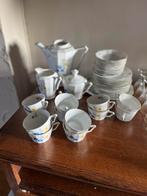 Vintage servies voor 12 personen, Ophalen