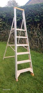 escabelle, Bricolage & Construction, Enlèvement, Utilisé