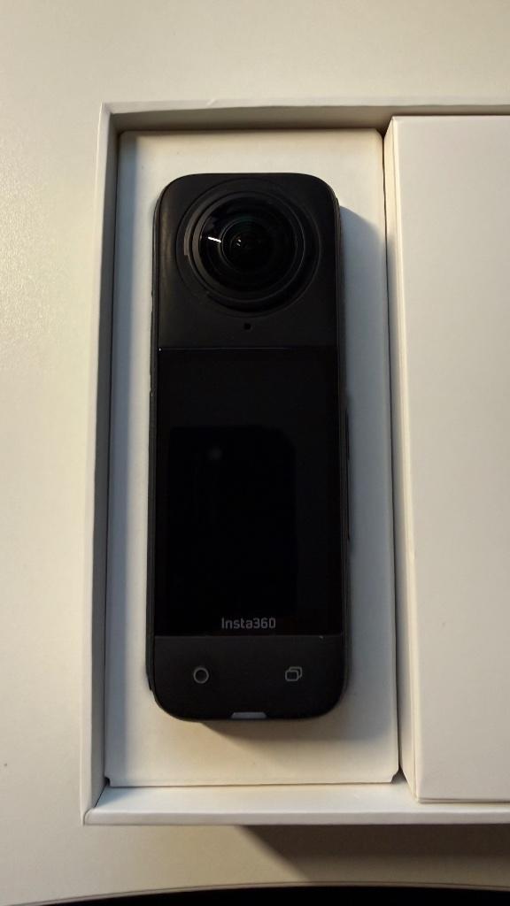 Insta 360 x4, Audio, Tv en Foto, Actiecamera's, Zo goed als nieuw, Overige merken, Ophalen of Verzenden
