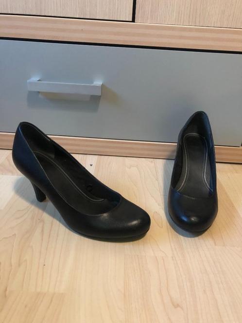 Pumps zwart van Bristol, Kleding | Dames, Schoenen, Zo goed als nieuw, Pumps, Zwart, Ophalen of Verzenden