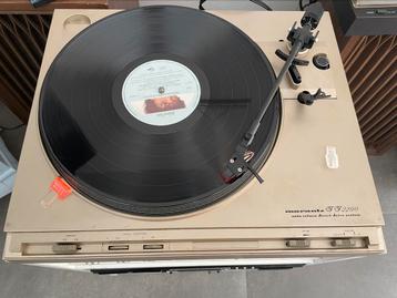 Tourne disque platine MARANTZ 2200 vintage 