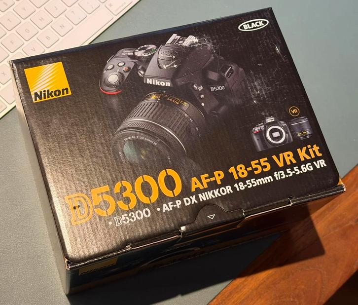 Nikon D5300 +  AF-P 18-55mm VR - NIEUW, Audio, Tv en Foto, Fotocamera's Digitaal, Spiegelreflex, Nikon, Ophalen of Verzenden