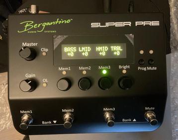 Boss, Bergantino en Zoom pedalen te koop., Muziek en Instrumenten, Effecten, Ophalen of Verzenden, Zo goed als nieuw, Volume