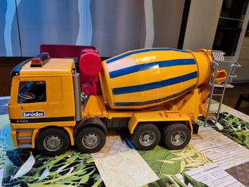 Bruder Betonmolen  beschikbaar voor biedingen