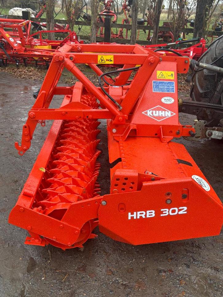 Herse rotative Kuhn HRB 302 avec rouleau d'emballage, Articles professionnels, Agriculture | Outils, Cultures, Culture de bulbes