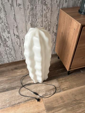 Vintage design cactuslamp Sucu Elmar Flötotto beschikbaar voor biedingen