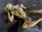 Bronzen naakte man, Cesaro/stempel groot zwaar zuiver brons, Enlèvement ou Envoi