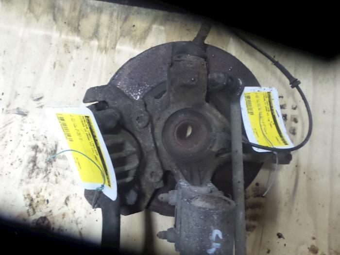 Fusee links-voor van een Citroen C4 Grand Picasso, Auto-onderdelen, Ophanging en Onderstel, Citroën, Gebruikt, 3 maanden garantie