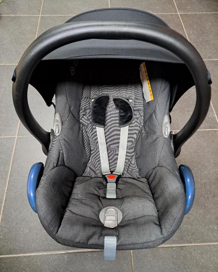 Maxi-Cosi draagbaar autostoeltje + voetenzak, Kinderen en Baby's, Autostoeltjes, Zo goed als nieuw, Maxi-Cosi, 0 t/m 13 kg, Autogordel