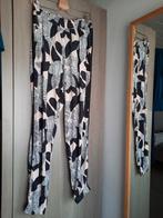 Broek Q/S designed by maat 38, Kleding | Dames, Broeken en Pantalons, Maat 38/40 (M), Q/S designed by, Ophalen of Verzenden, Zo goed als nieuw