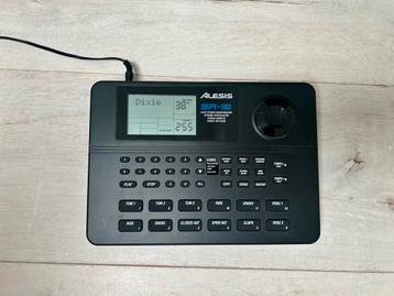 Alesis SR 16 Drumcomputer beschikbaar voor biedingen