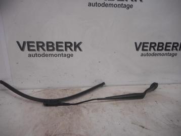 RUITENWISSERARM LINKS VOOR Ford Focus (cm5117c495bc) beschikbaar voor biedingen