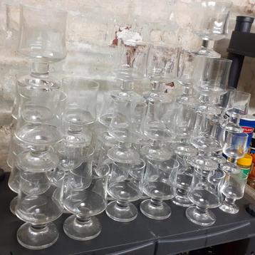 Lot glazen beschikbaar voor biedingen