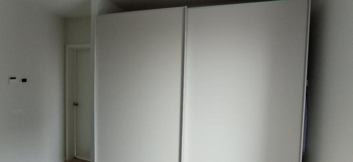 Kleerkast met schuifdeuren, Huis en Inrichting, Kasten | Kleerkasten, Zo goed als nieuw, Ophalen of Verzenden