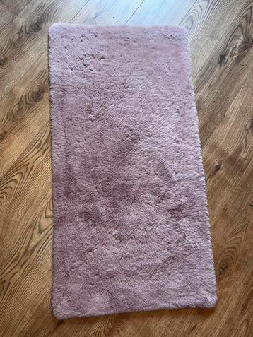 Tapijt roze beschikbaar voor biedingen