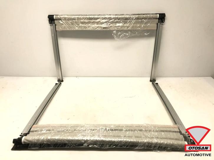 Skoda Fabia 2014+ Panorama dak Gordijn Mechaniek Set 6V08613, Auto-onderdelen, Ruiten en Toebehoren, Skoda, Gebruikt