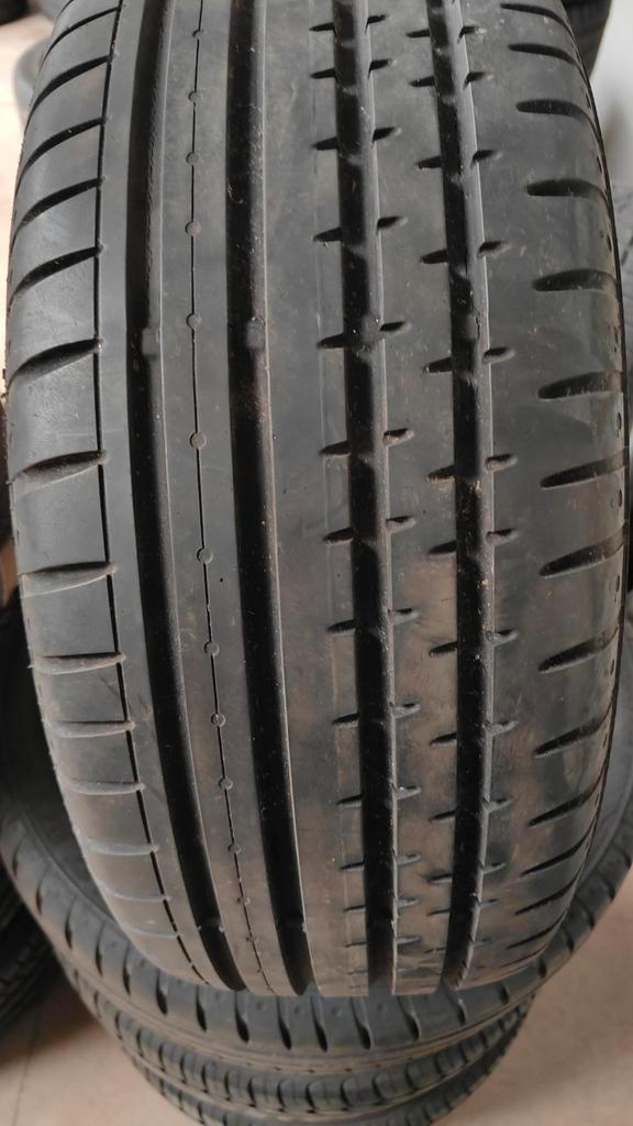Bandenmaat 215/45r17 continental 35€ per stuk met plaatsen, Auto-onderdelen, Besturing, Ophalen of Verzenden