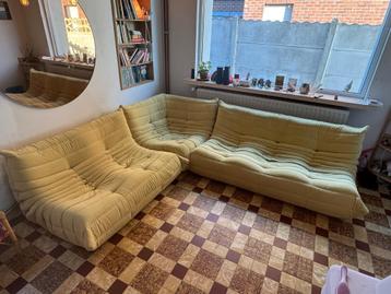 Hoekzetel ligne roset togo beschikbaar voor biedingen