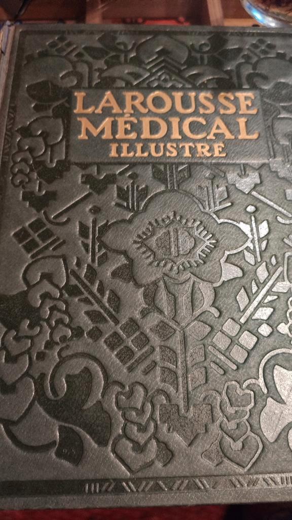 Larousse Medical illustré. 1924, Antiek en Kunst, Antiek | Boeken en Manuscripten, Ophalen of Verzenden