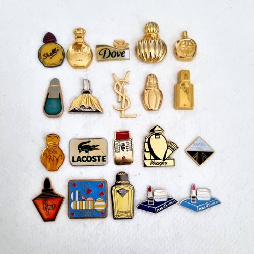 Lot 20 pin's speld sur le thème du parfum, Collections, Broches, Pins & Badges, Comme neuf, Insigne ou Pin's, Envoi