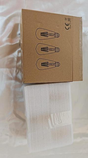 lampe disponible aux enchères
