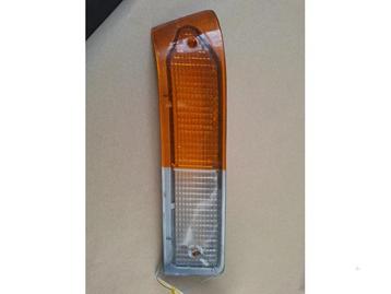 Knipperlichtglas rechts van een Alfa Romeo Alfetta beschikbaar voor biedingen