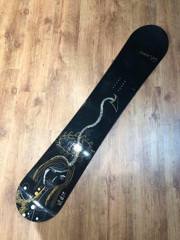 Snowboard 152 comme neuf beschikbaar voor biedingen