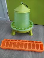 Kippenvoerbak op pootjes  + kuikenvoerbakje, Dieren en Toebehoren, Pluimvee | Toebehoren, Ophalen of Verzenden, Zo goed als nieuw