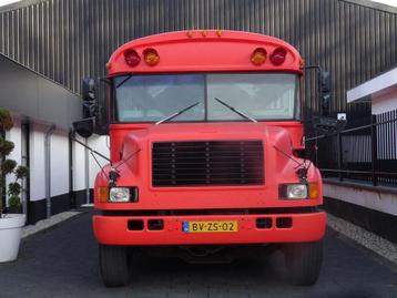 International BLEU BIRDS BODY COMPANY CAMPER / FOOD-TRUCK / 