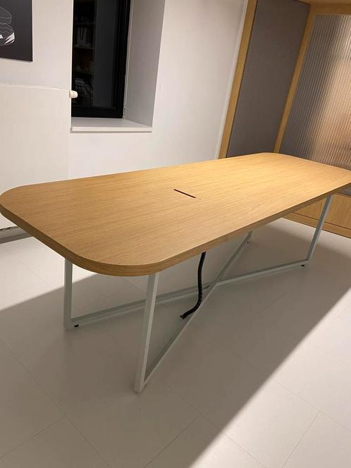 Vergadertafel L250cm eik fineer met metalen frame, Maison & Meubles, Tables | Tables à manger, Comme neuf, 50 à 100 cm, 200 cm ou plus