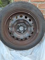 Pneus et jantes d'hiver Yaris, Autos : Pièces & Accessoires, 15 pouces, Pneus et Jantes, Pneus hiver, Véhicule de tourisme