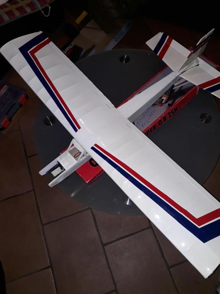 Pilot QB25 H 80's Rolroertrainer Nostalgie, Hobby en Vrije tijd, Modelbouw | Radiografisch | Vliegtuigen, Ophalen of Verzenden