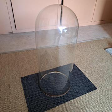 Grote glazen klokbol (I) beschikbaar voor biedingen