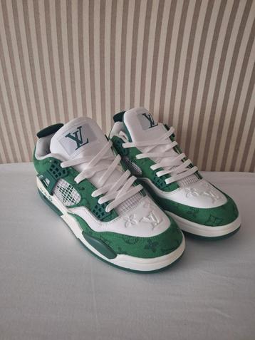 Sneakers Louis Vuitton Jordan 4 beschikbaar voor biedingen