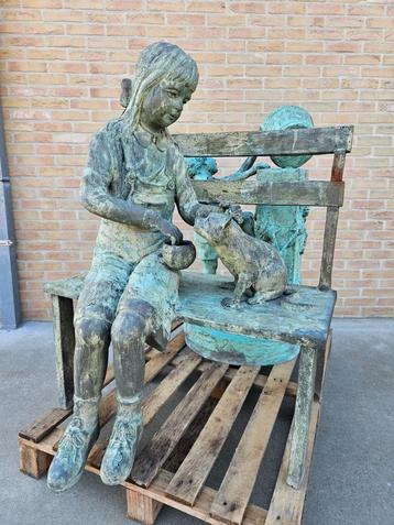 Bronzen oude zware tuinbank met meisje met haar hond koopje! beschikbaar voor biedingen