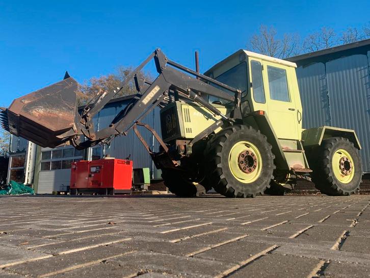 MB Trac 800 bouwjaar 1984 export met Stoll frontlader, Articles professionnels, Agriculture | Outils, Autre, Autres types, Enlèvement