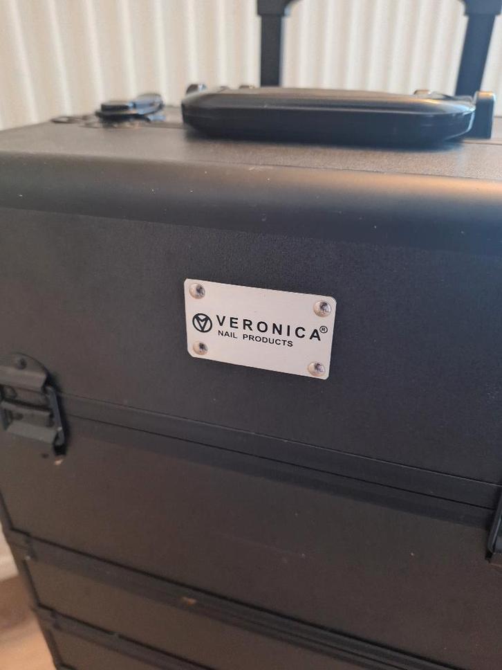 Nagelkoffer/kapperkoffer Veronica trolly, Handtassen en Accessoires, Koffers, Zo goed als nieuw, Hard kunststof, 70 cm of meer