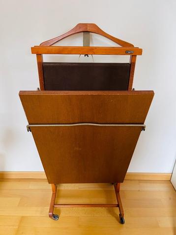 Valet de chambre chauffant Reguitti vintage - Italie  beschikbaar voor biedingen