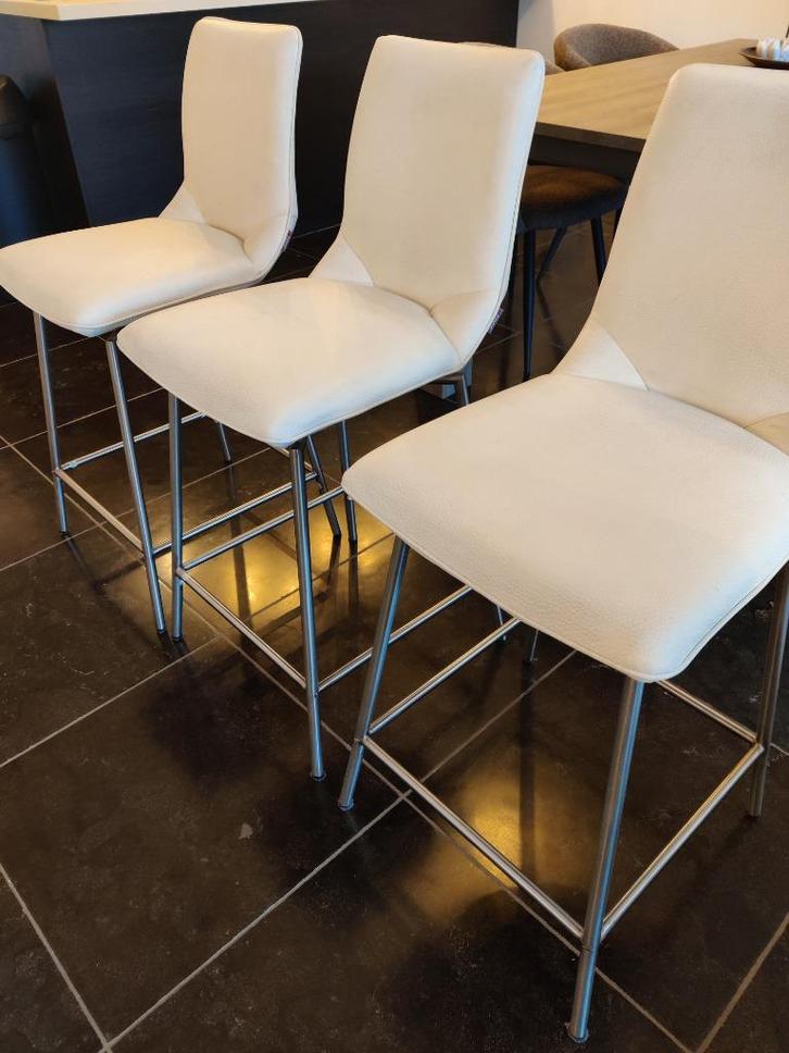 Barstoelen, Huis en Inrichting, Barkrukken, Gebruikt, 90 cm of meer, Kunststof, 3 krukken, Met voetsteun, Draaibaar, Ophalen