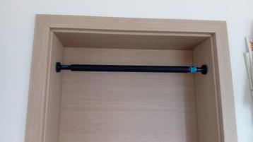 Barres de traction télescopique pour portes beschikbaar voor biedingen