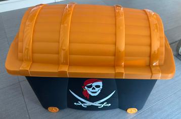 Verjaardag decoratiedoos met piratenthema beschikbaar voor biedingen