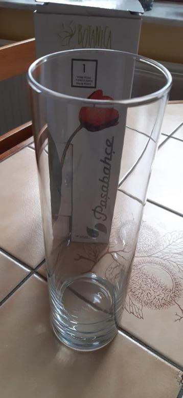 Vase cylindrique en verre             beschikbaar voor biedingen