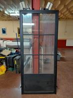 Stalen deur, Ophalen