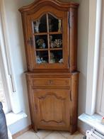 Hoekkast en staande klok, Enlèvement