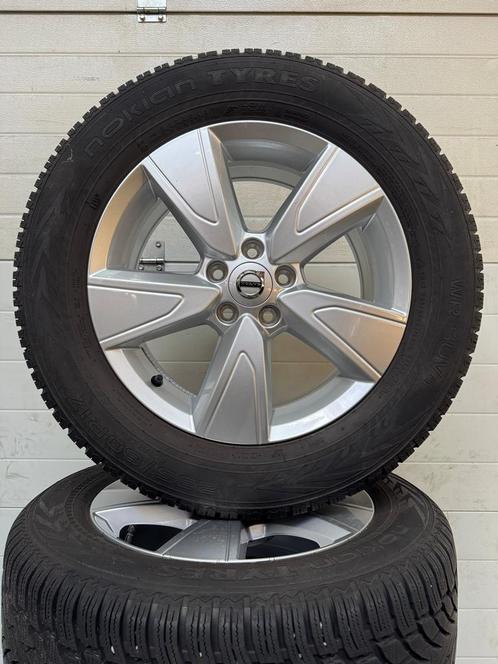 17’’ VOLVO XC 40 VELGEN WINTERBANDEN ORIG TPMS, Auto-onderdelen, Banden en Velgen, Banden en Velgen, Winterbanden, 17 inch, 235 mm