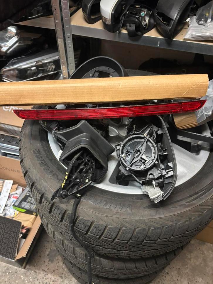 Feu stop(3e) AUDI A4 BREAK châssis 8K ph.1+2 année 2008-15, Autos : Pièces & Accessoires, Éclairage, Audi, Neuf, Enlèvement ou Envoi