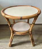 Rotan tafel - rond , jaren ‘70, Huis en Inrichting, Tafels | Bijzettafels, Ophalen, Zo goed als nieuw, Hout, Vintage
