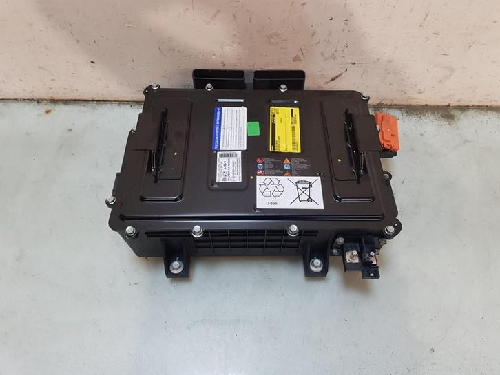 ACCU HV Kia Stonic (YB) (01-2017/-) (|375M0H8000|), Auto-onderdelen, Accu's en Toebehoren, Kia, Gebruikt